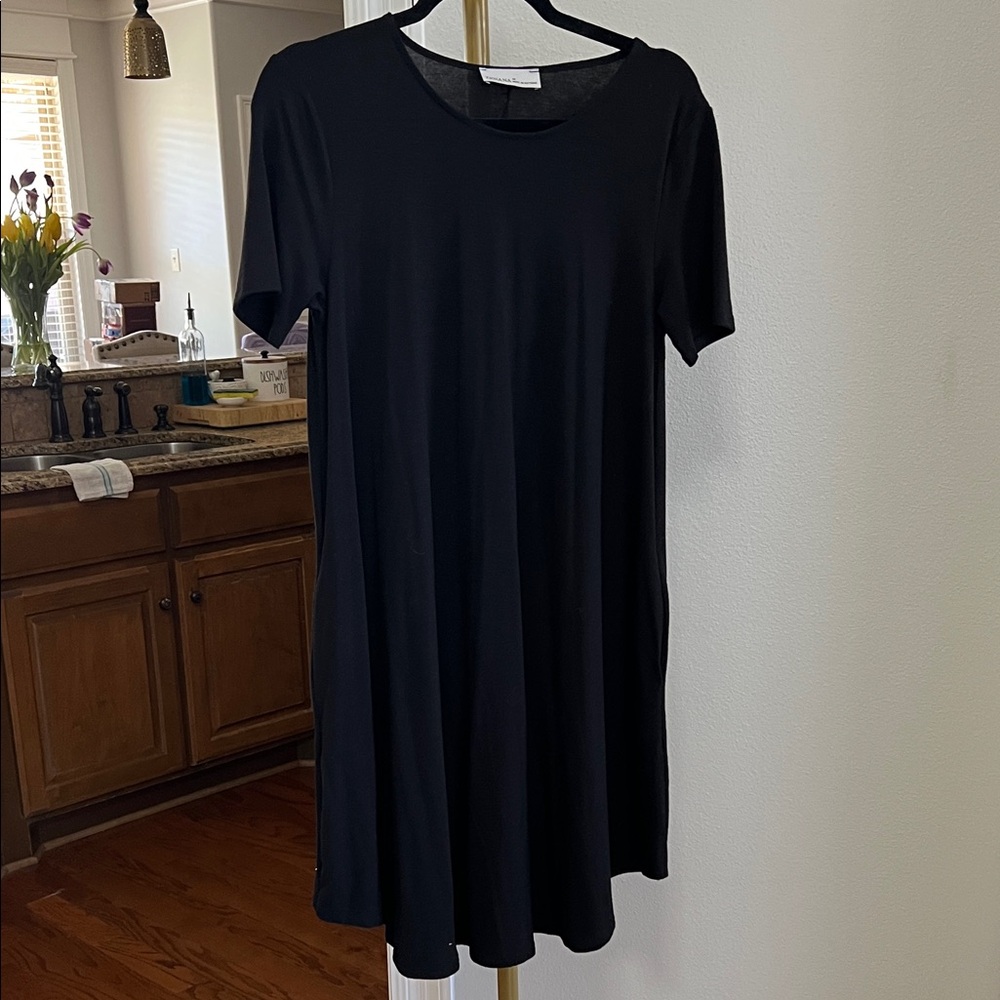 Zenana Outfitters Black Short Sleeve Mini Dress